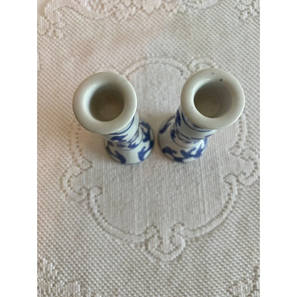 Unbranded vintage pair